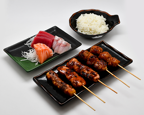 Menu sashimi yakitoris viandes